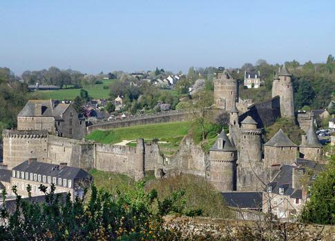  fougères, 50 minutes from the campsite